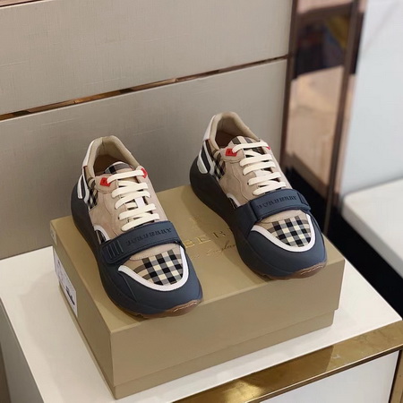 Burberry Shoes(AAA)-003