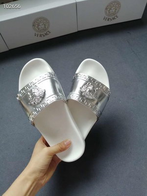 Versace Slippers Women(AAA)-015