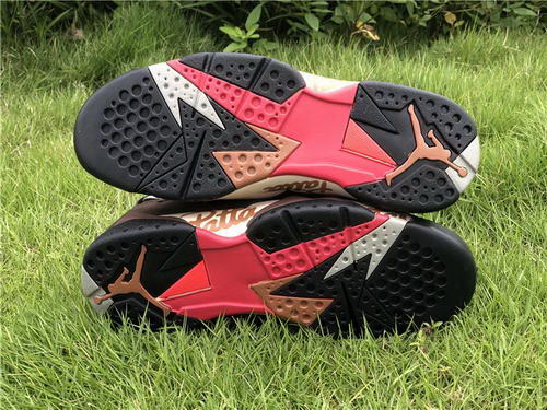 Patta x Air Jordan 7-001