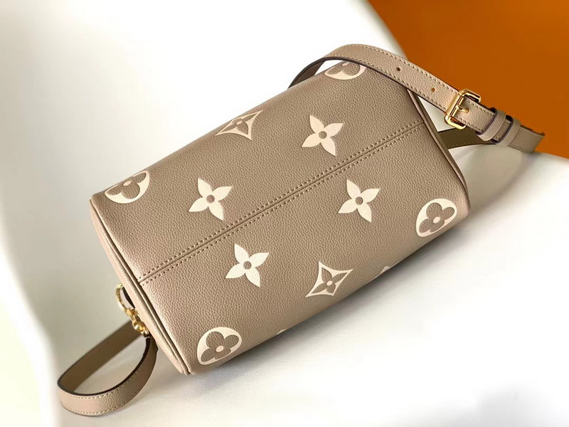 LV Handbags AAA(Women)-163
