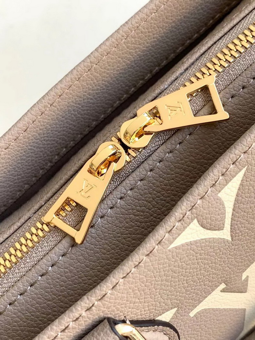 LV Handbags AAA(Women)-221