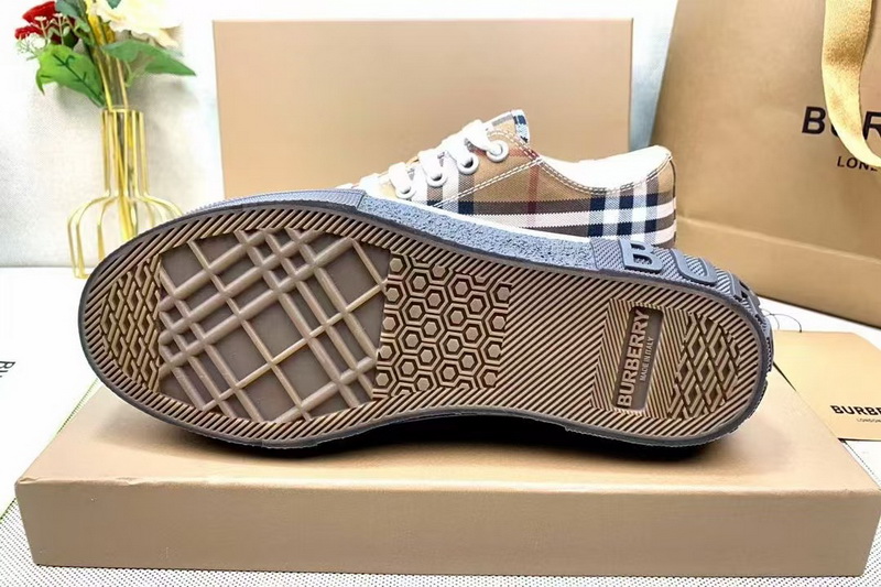 Burberry Shoes(AAA)-006