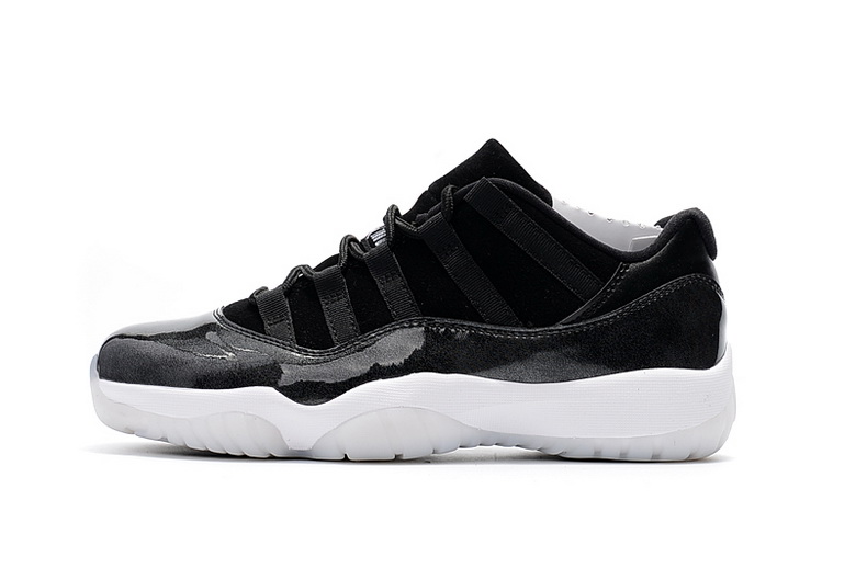Air Jordan 11 Retro-030
