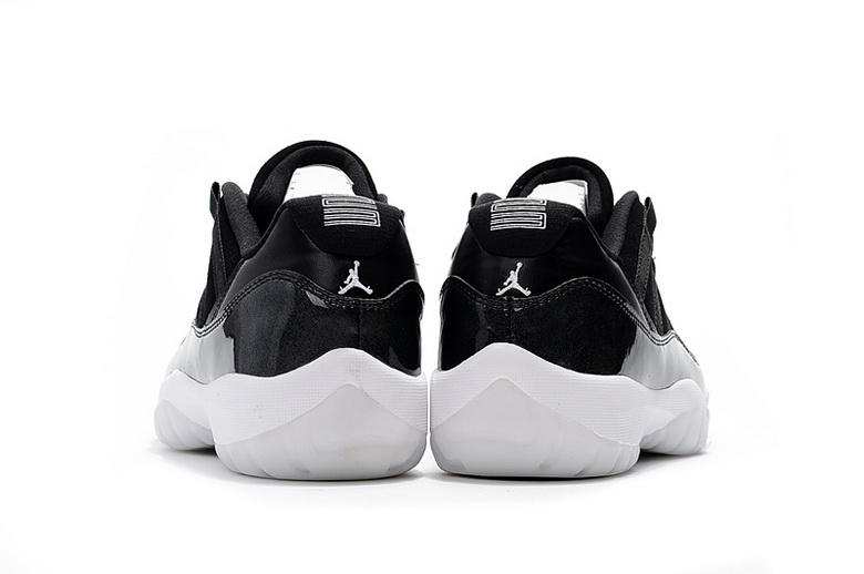 Air Jordan 11 Retro-030