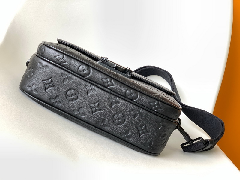 LV Handbags AAA(Women)-699