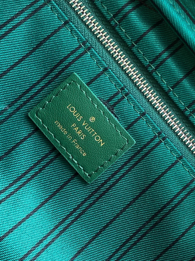 LV Bag-NFC(AAA)-032