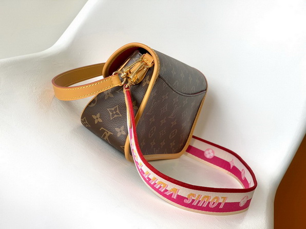 LV Bag-NFC(AAA)-045