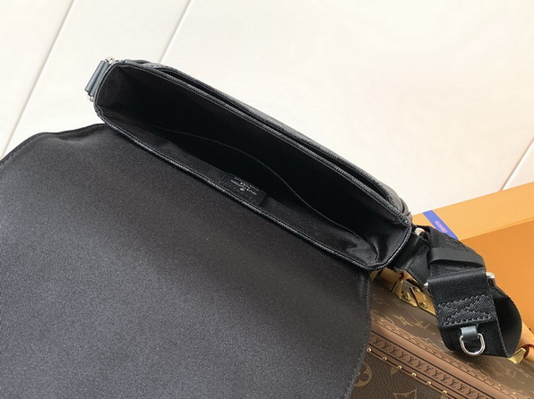 LV Bag-NFC(AAA)-111