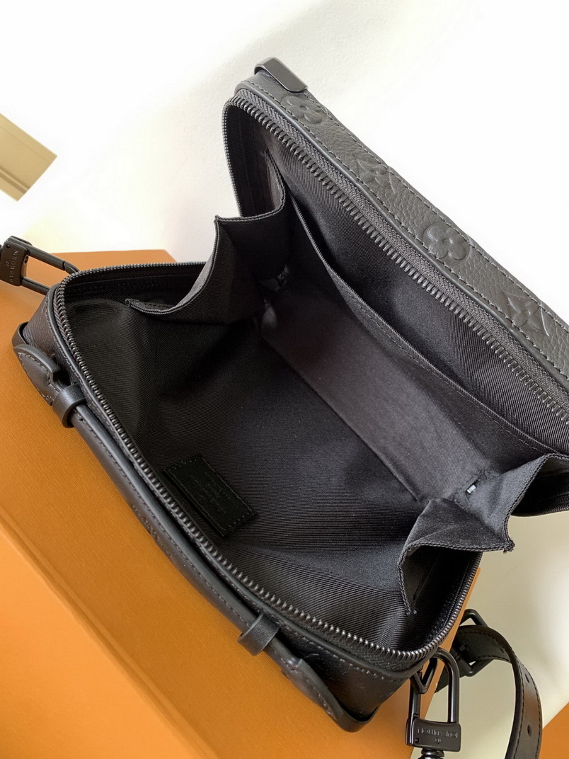 LV Bag-NFC(AAA)-397