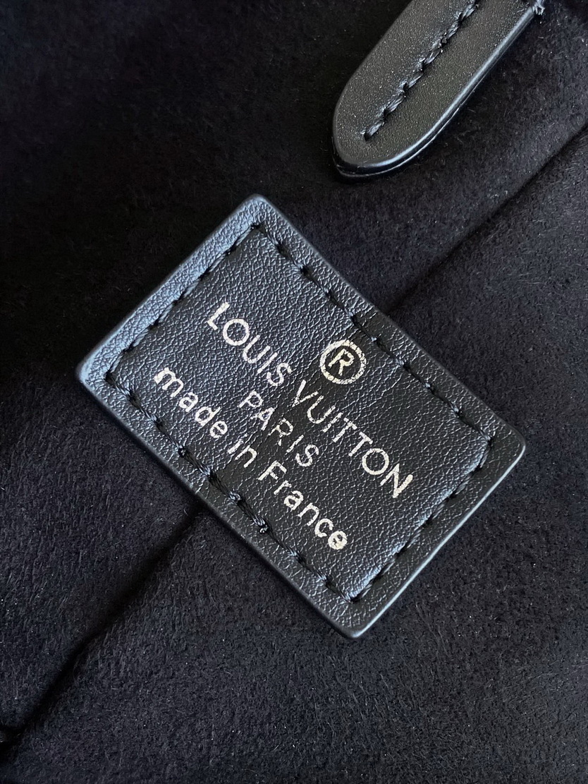 LV Bag-NFC(AAA)-421