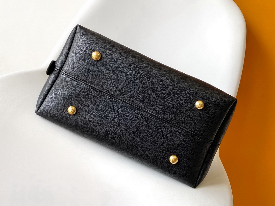 LV Bag-NFC(AAA)-526