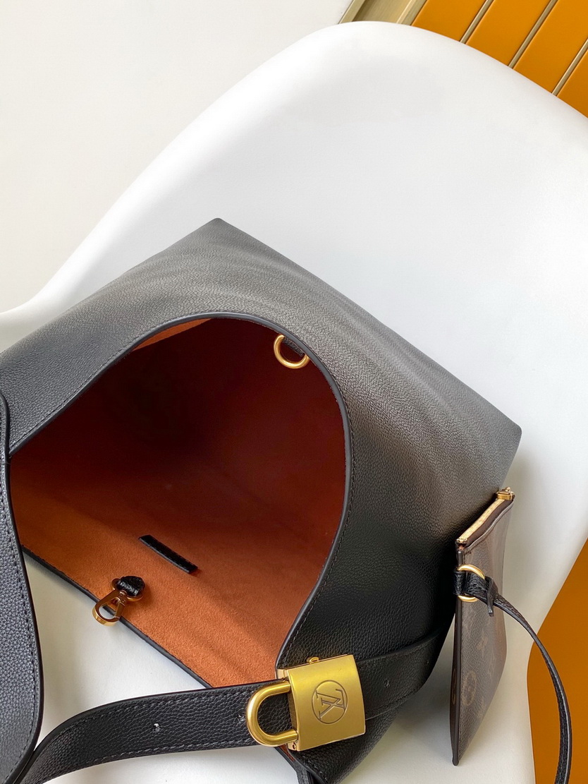 LV Bag-NFC(AAA)-526