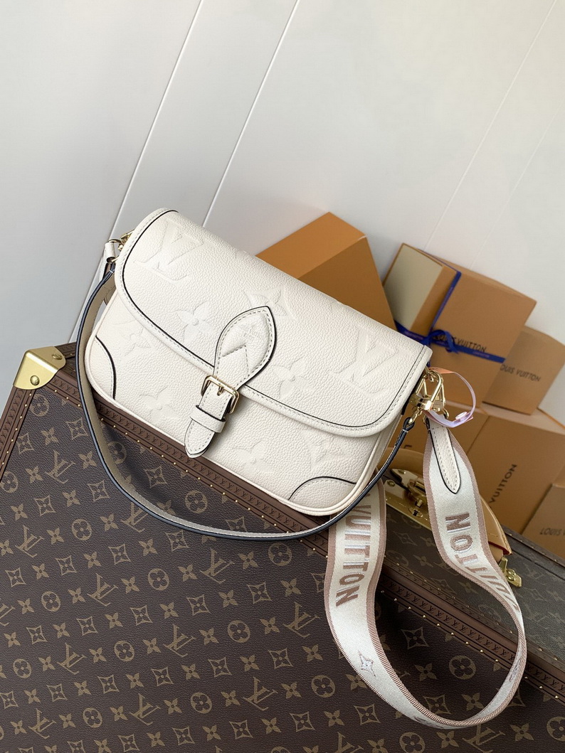 LV Bag-NFC(AAA)-535