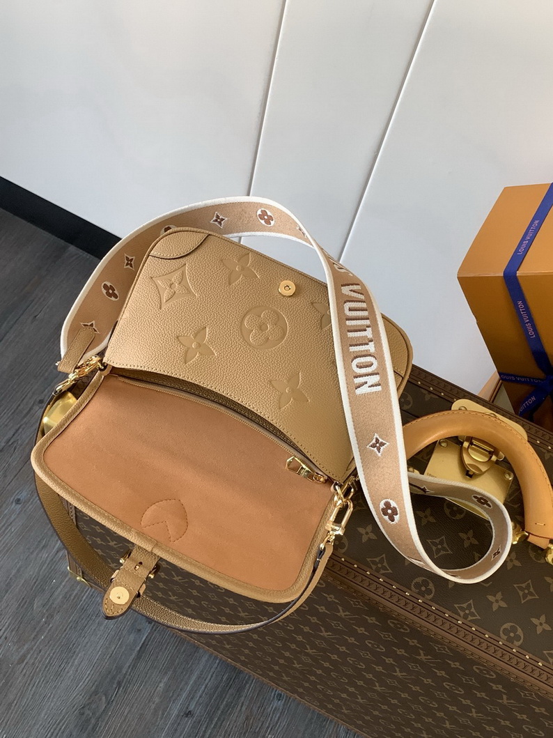 LV Bag-NFC(AAA)-537