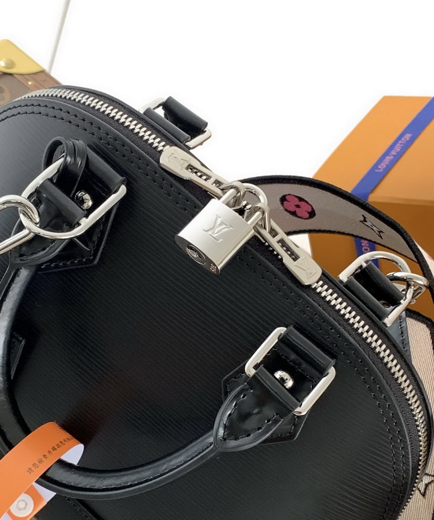 LV Bag-NFC(AAA)-557