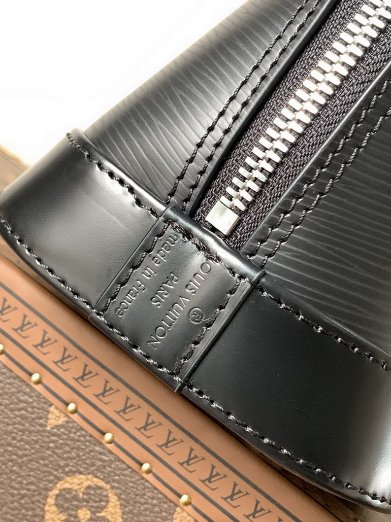 LV Bag-NFC(AAA)-557