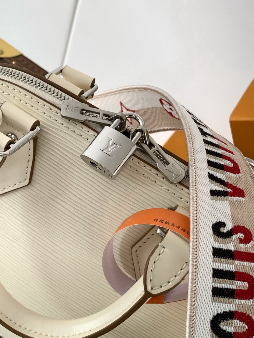LV Bag-NFC(AAA)-559