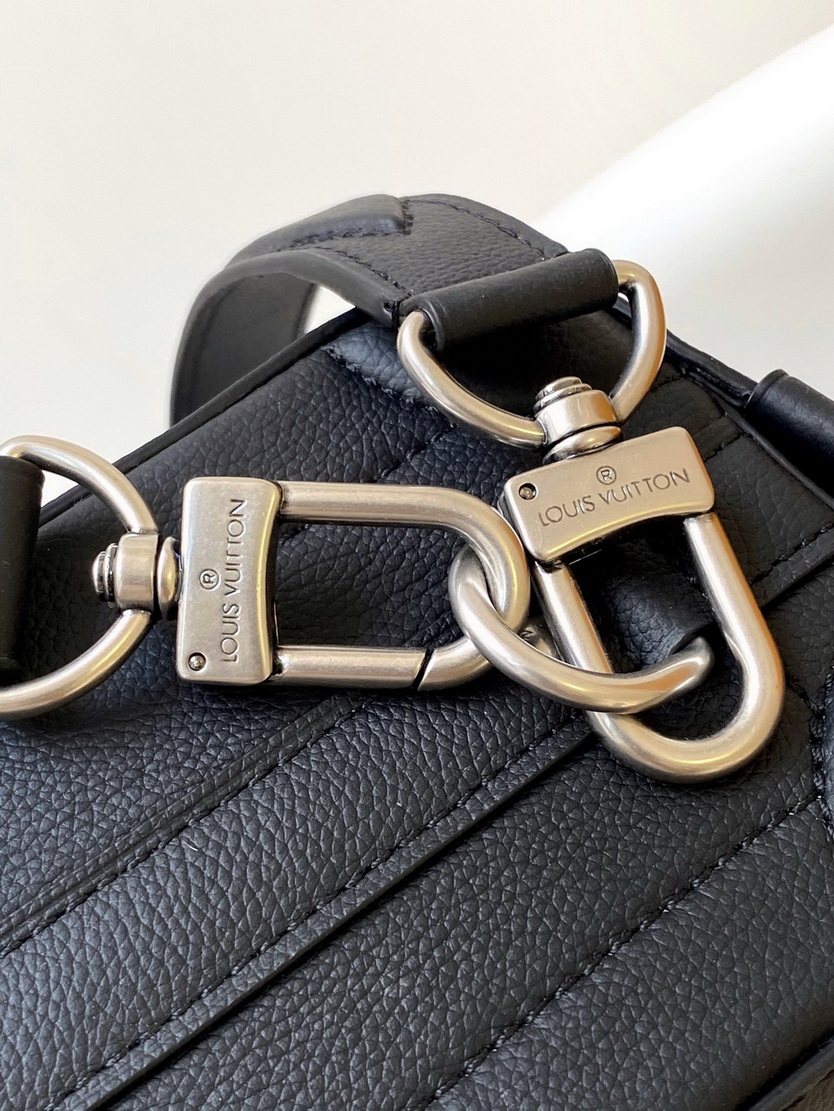 LV Bag-NFC(AAA)-590