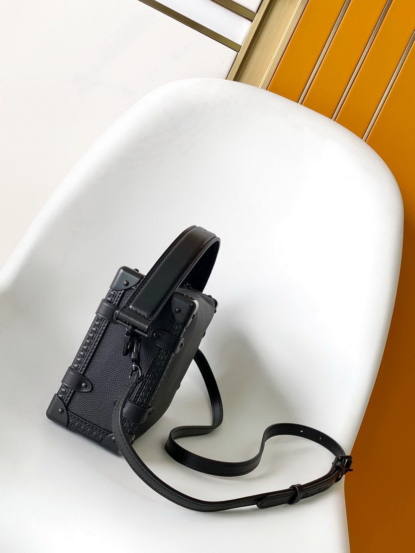 LV Bag-NFC(AAA)-626