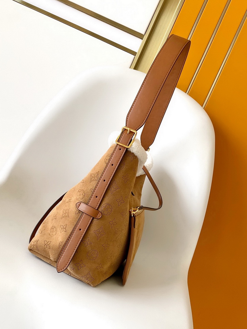 LV Bag-NFC(AAA)-646
