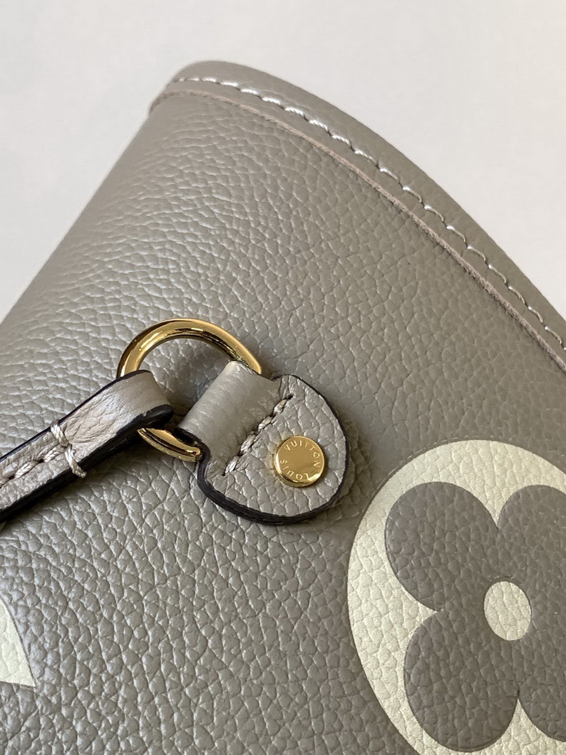 LV Bag-NFC(AAA)-650