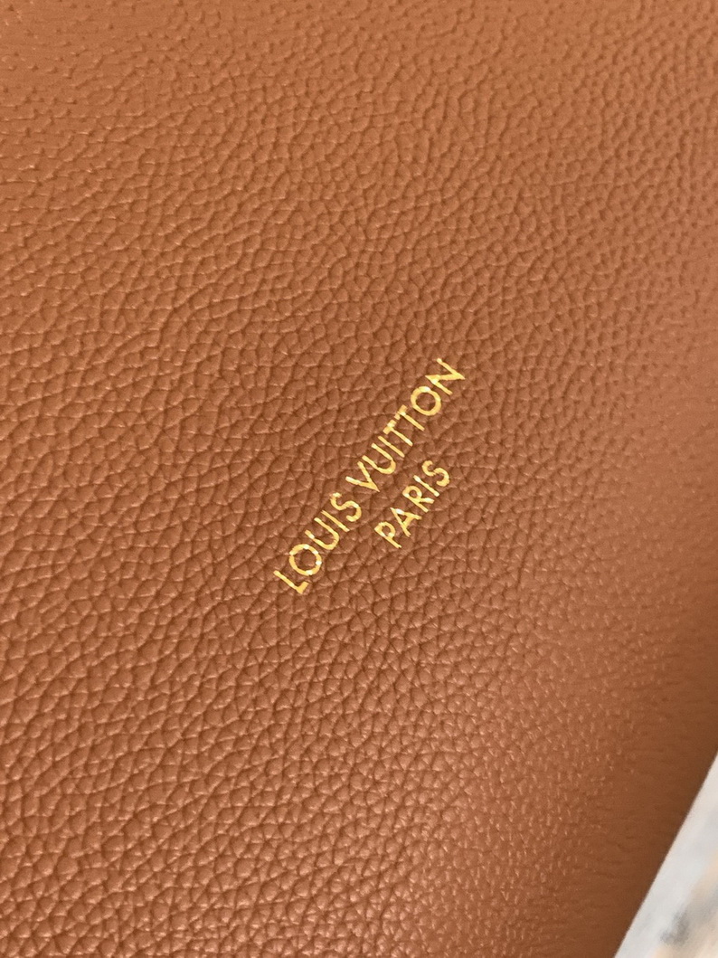 LV Bag-NFC(AAA)-673