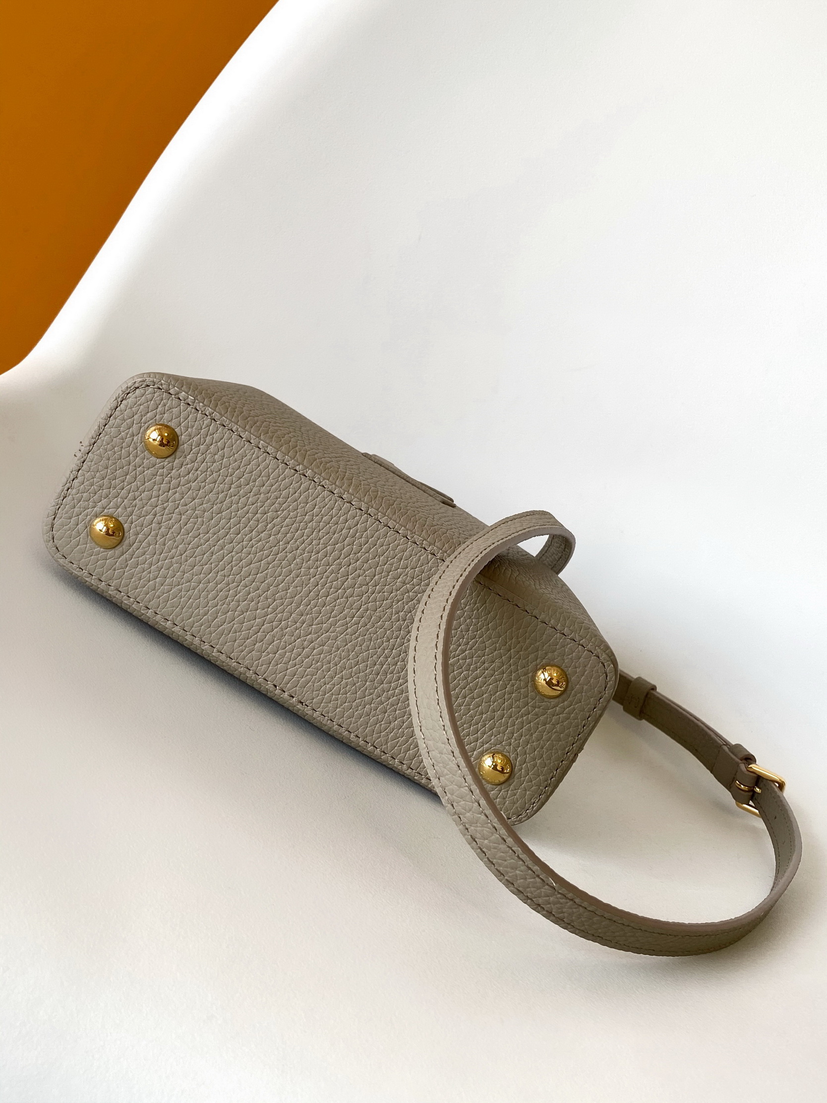 LV Bag-NFC(AAA)-676