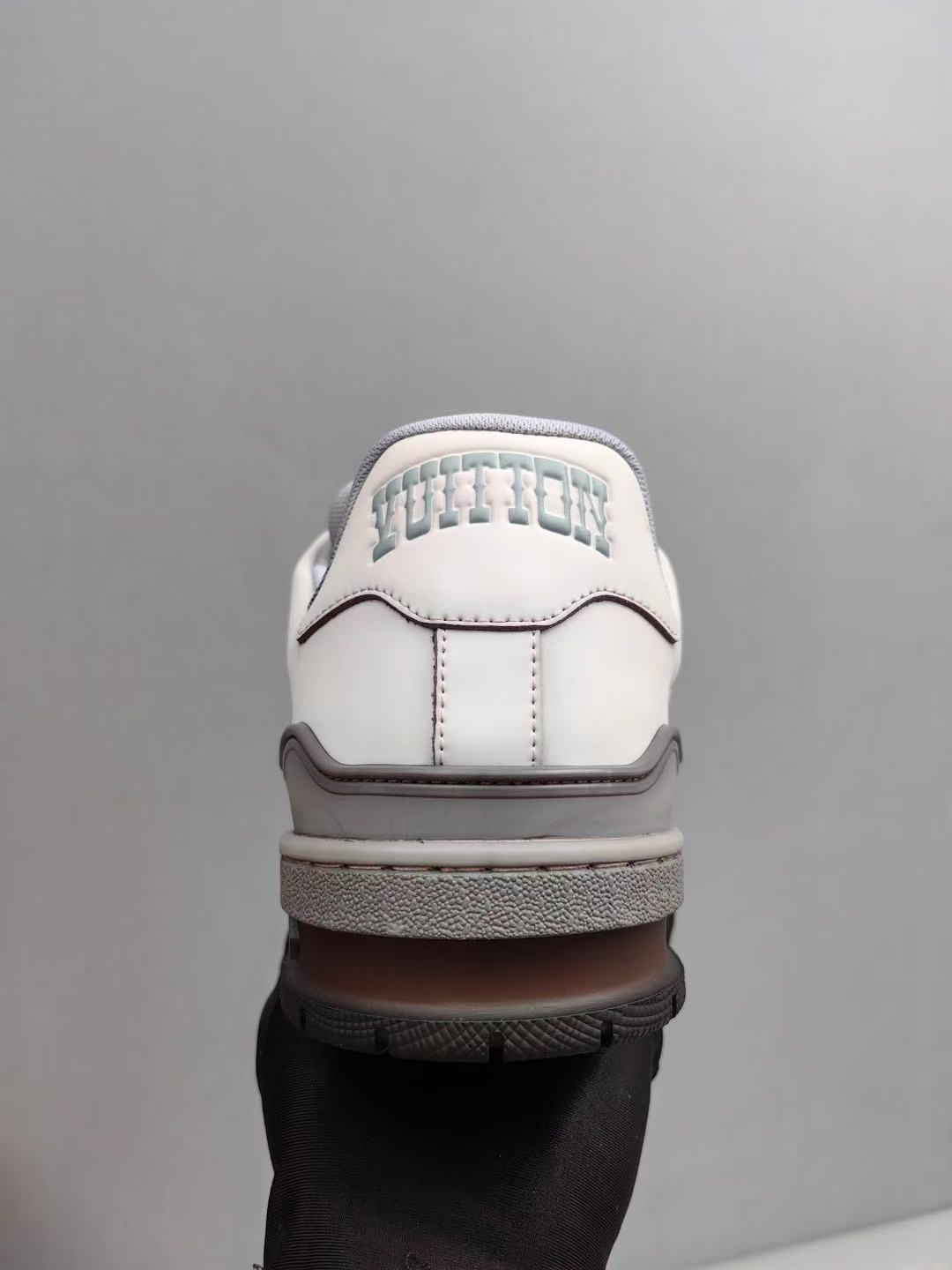 LV Shoes(AAA)-1081