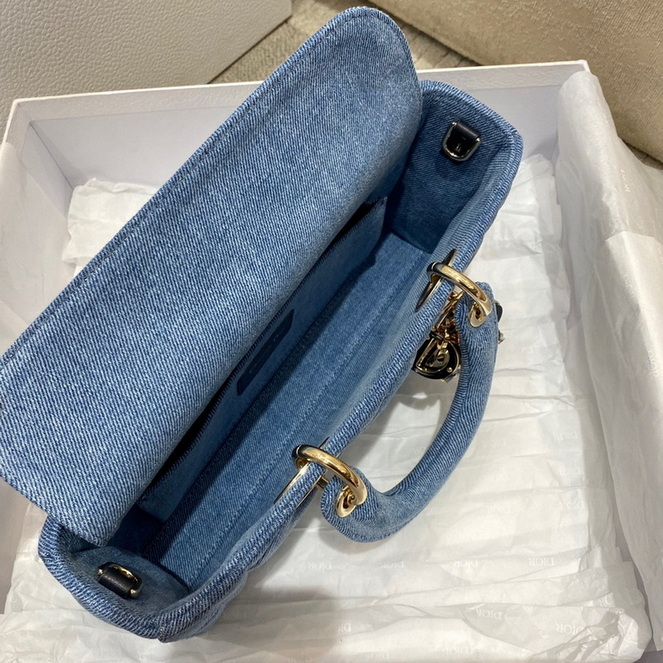 Dior Handbags AAA(Women)-201