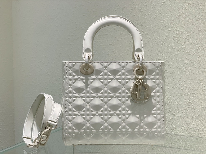Dior Handbags AAA(Women)-690