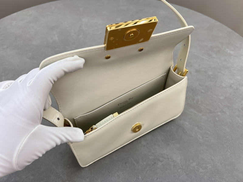 Dior Handbags AAA(Women)-693