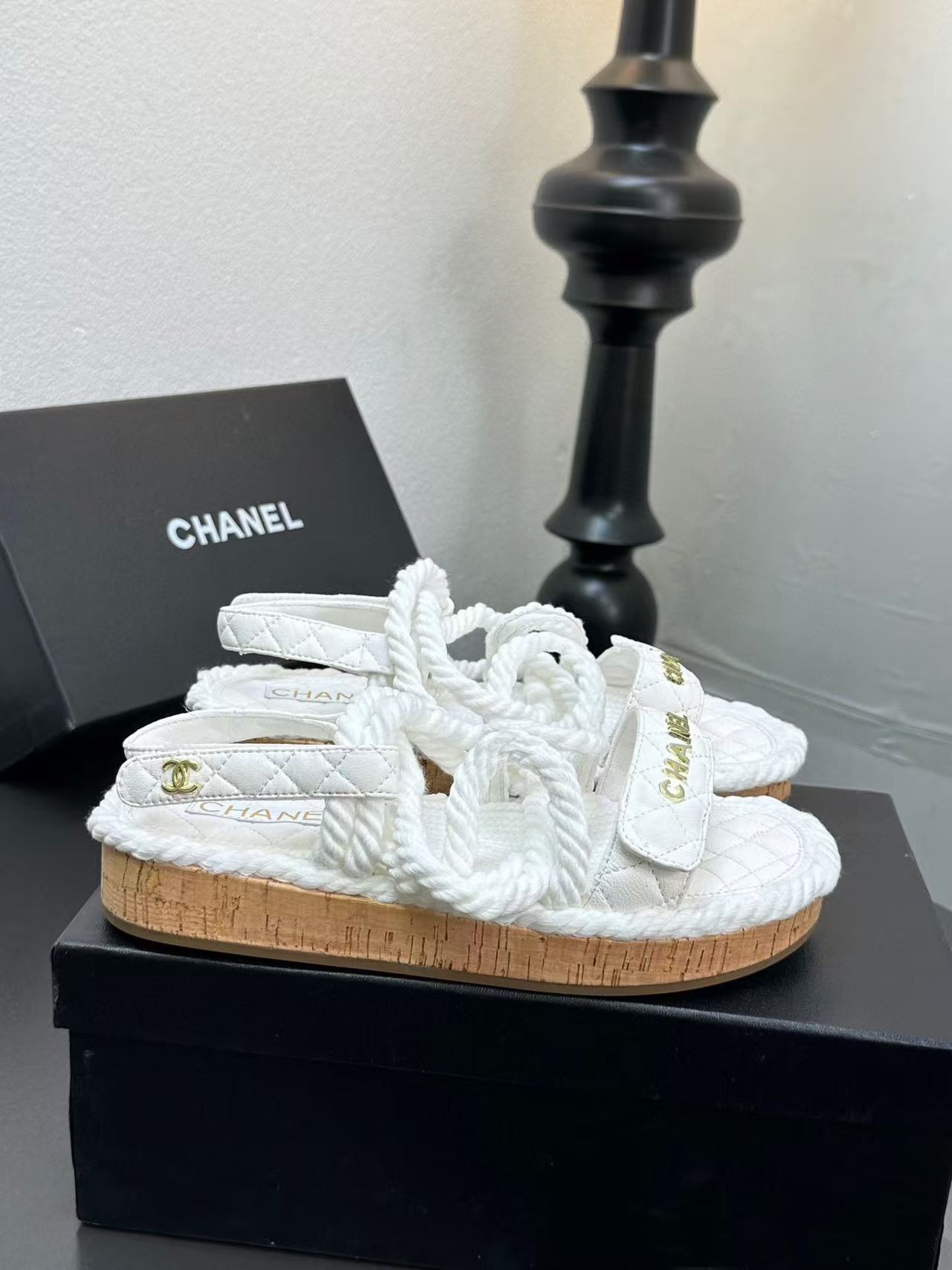 Chanel Slippers Women(AAA)-021