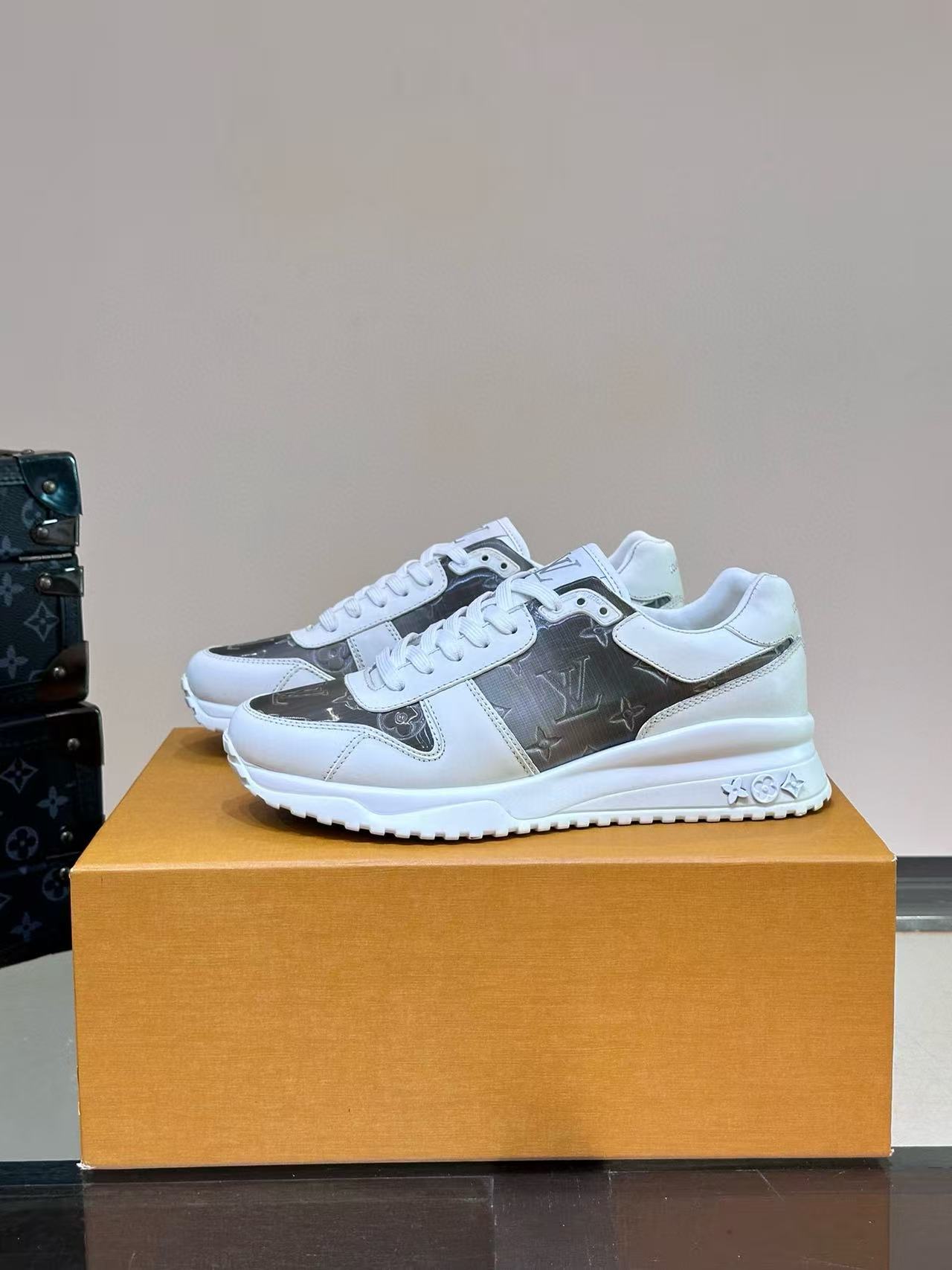 LV Shoes(AAA)-1240