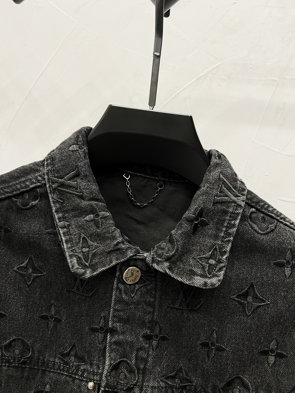 LV Jacket-039