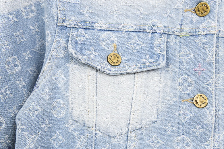 LV Jacket-041