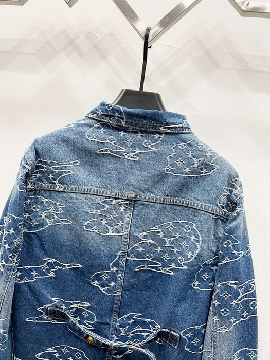 LV Jacket-044