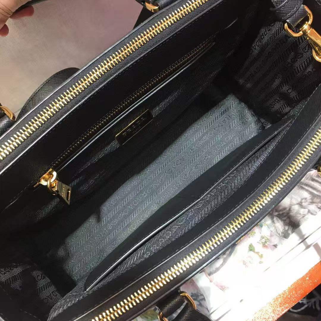 Prada Handbags AAAA(Women)-012