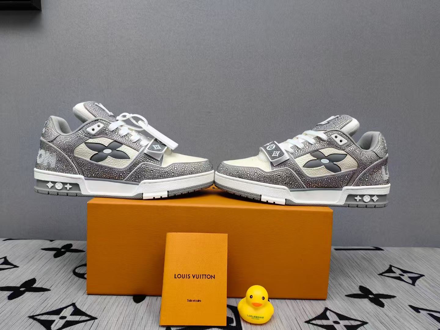 LV Shoes(AAA)-1270