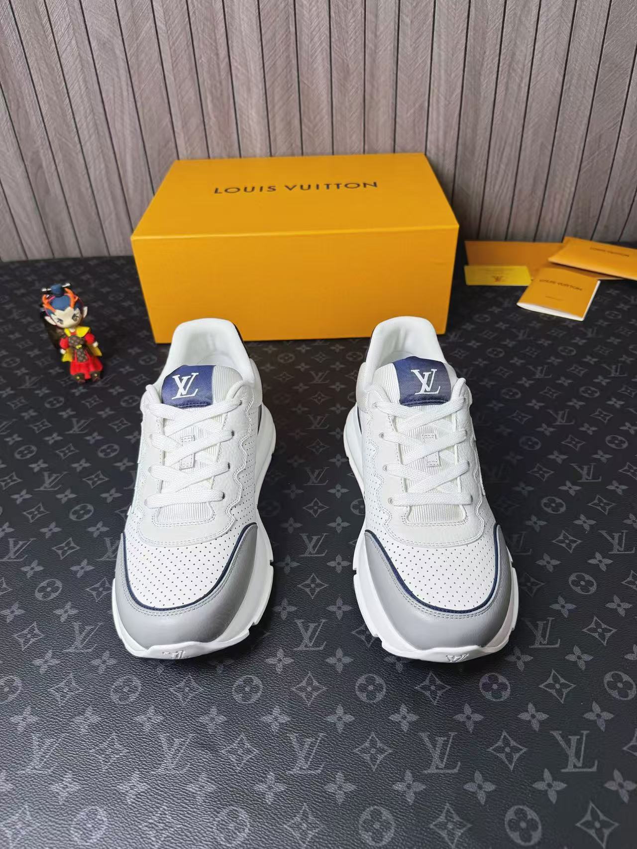 LV Shoes(AAA)-1275
