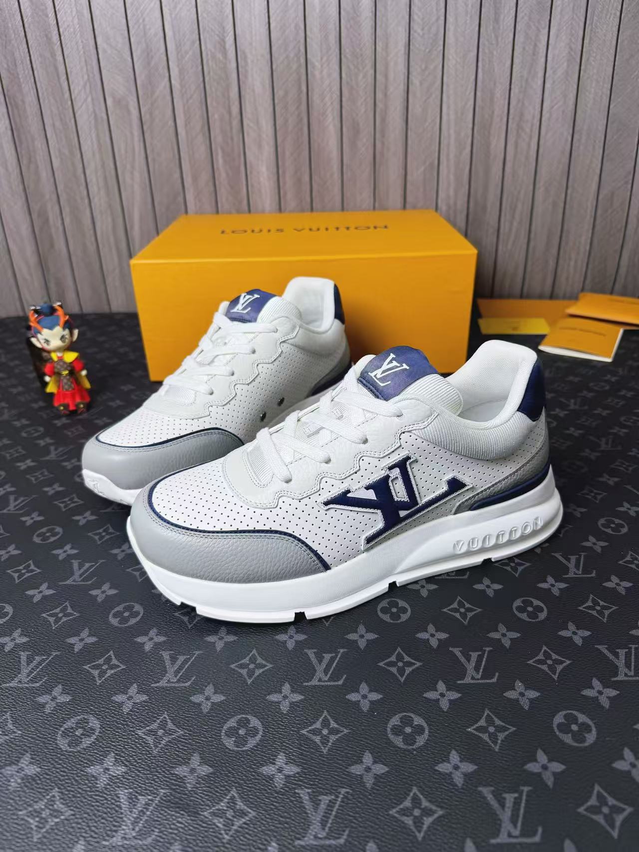 LV Shoes(AAA)-1275