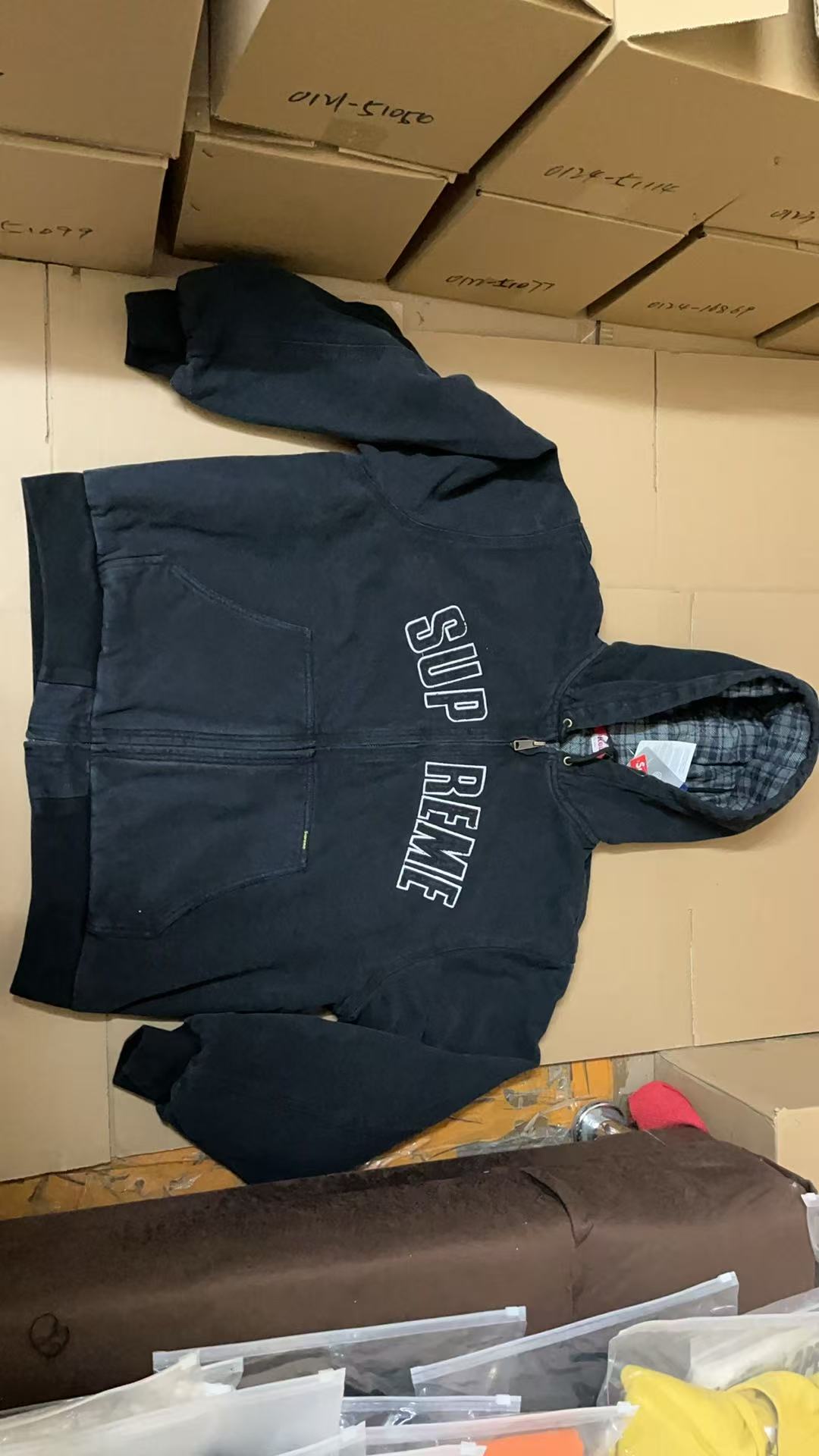 Supreme Coat-002