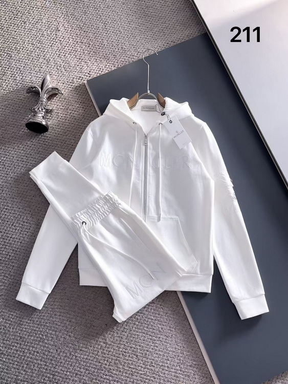 Moncler Suits-011