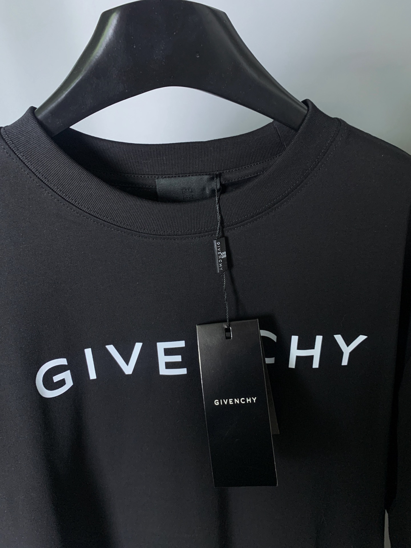 GIVENCHY T-shirts-038