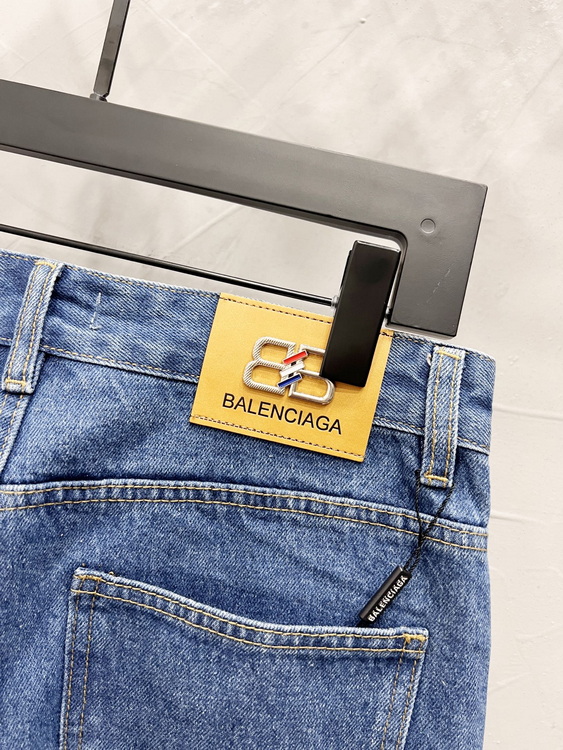 Balenciaga Jeans-014