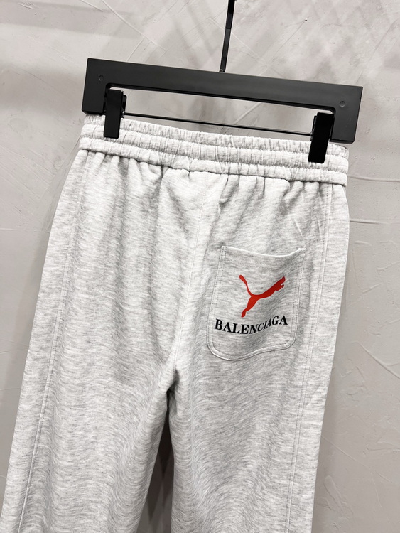 Balenciaga Pants-125