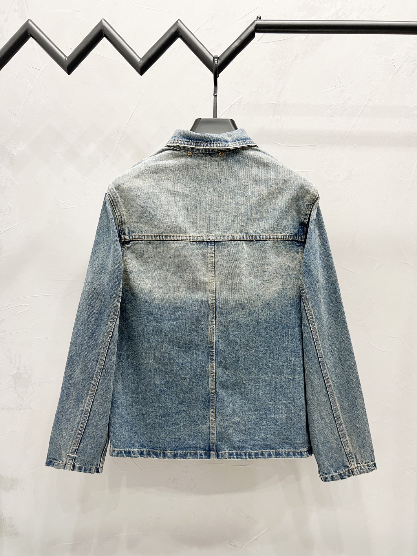 LV Jacket-159