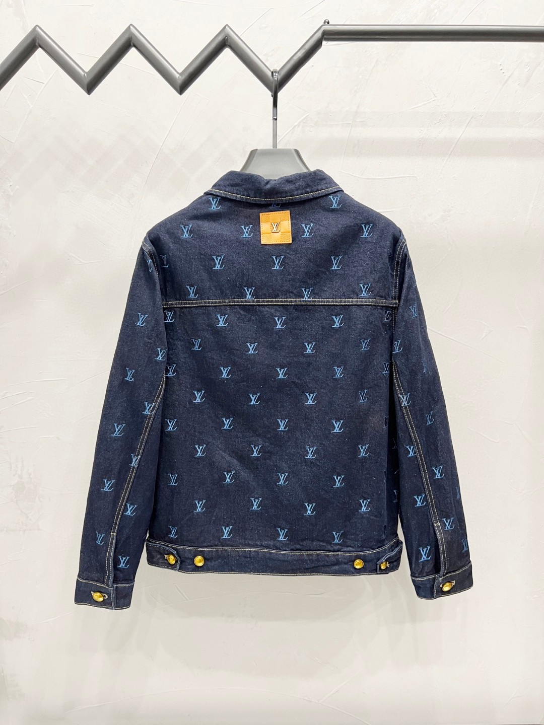 LV Jacket-162