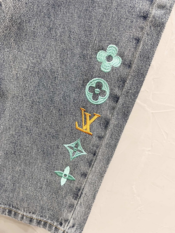 LV Jeans-096