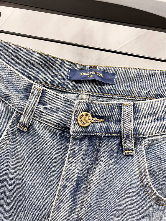LV Jeans-096