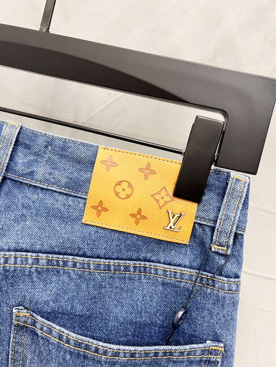 LV Jeans-098